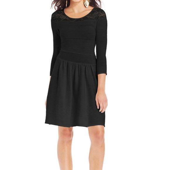 Jessica Simpson Dresses & Skirts - Jessica Simpson Opera Black Ribbed Lace Dress